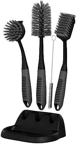 TrazonDish Brush Set Against Kitchen_cleaning CASE Study